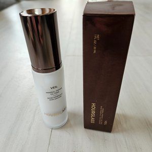 Hourglass Veil Mineral Primer